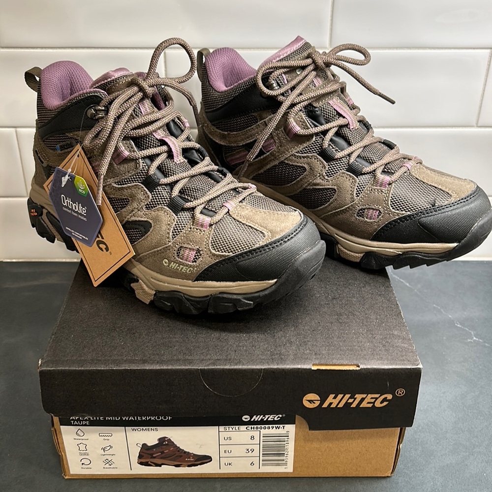 NEW - HI-TEC APEX LITE MID WATERPROOF Hiking boot.